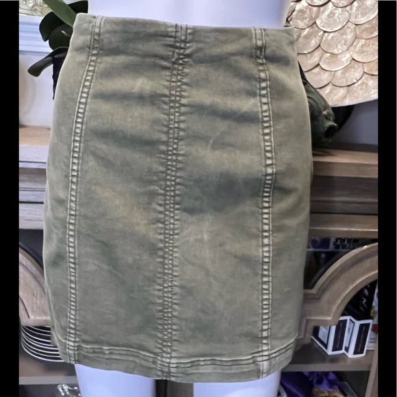 Free People Olive Green Mini Jean Skirt Denim Skirt 4‎ - Picture 6 of 8
